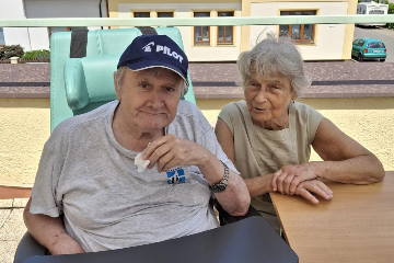 Posezení na terase - 1