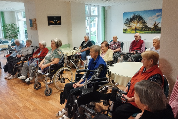 Společné cvičení a zpívání