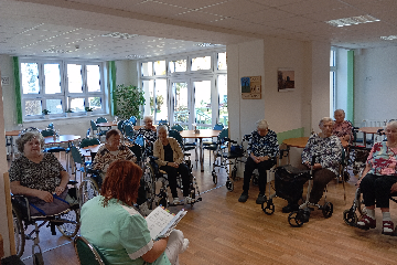 Společné cvičení a zpívání